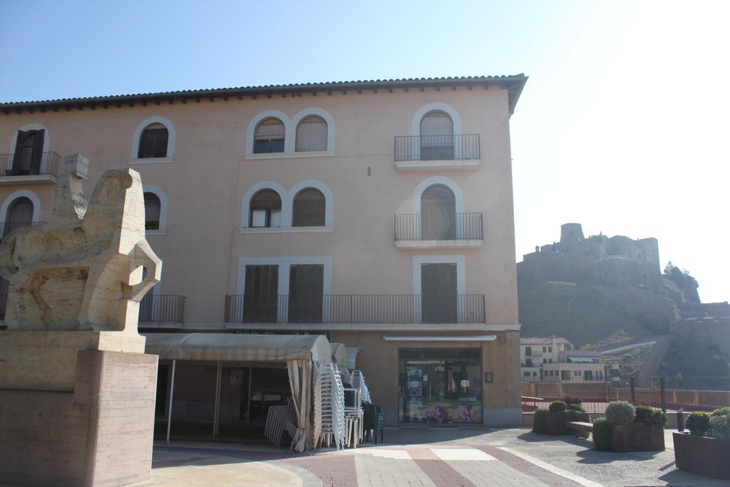 Apartment Market Square Cardona Oda fotoğraf
